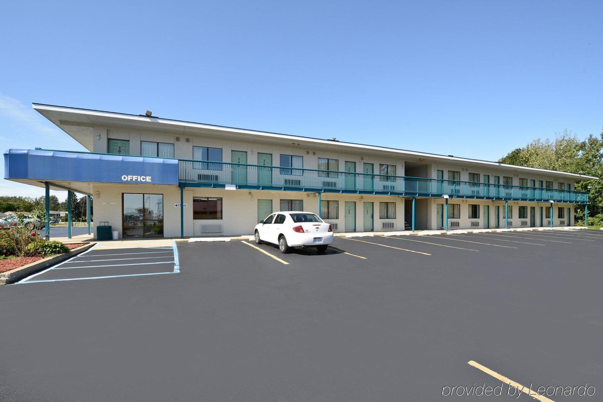 Americas Best Value Inn Battle Creek Exterior foto